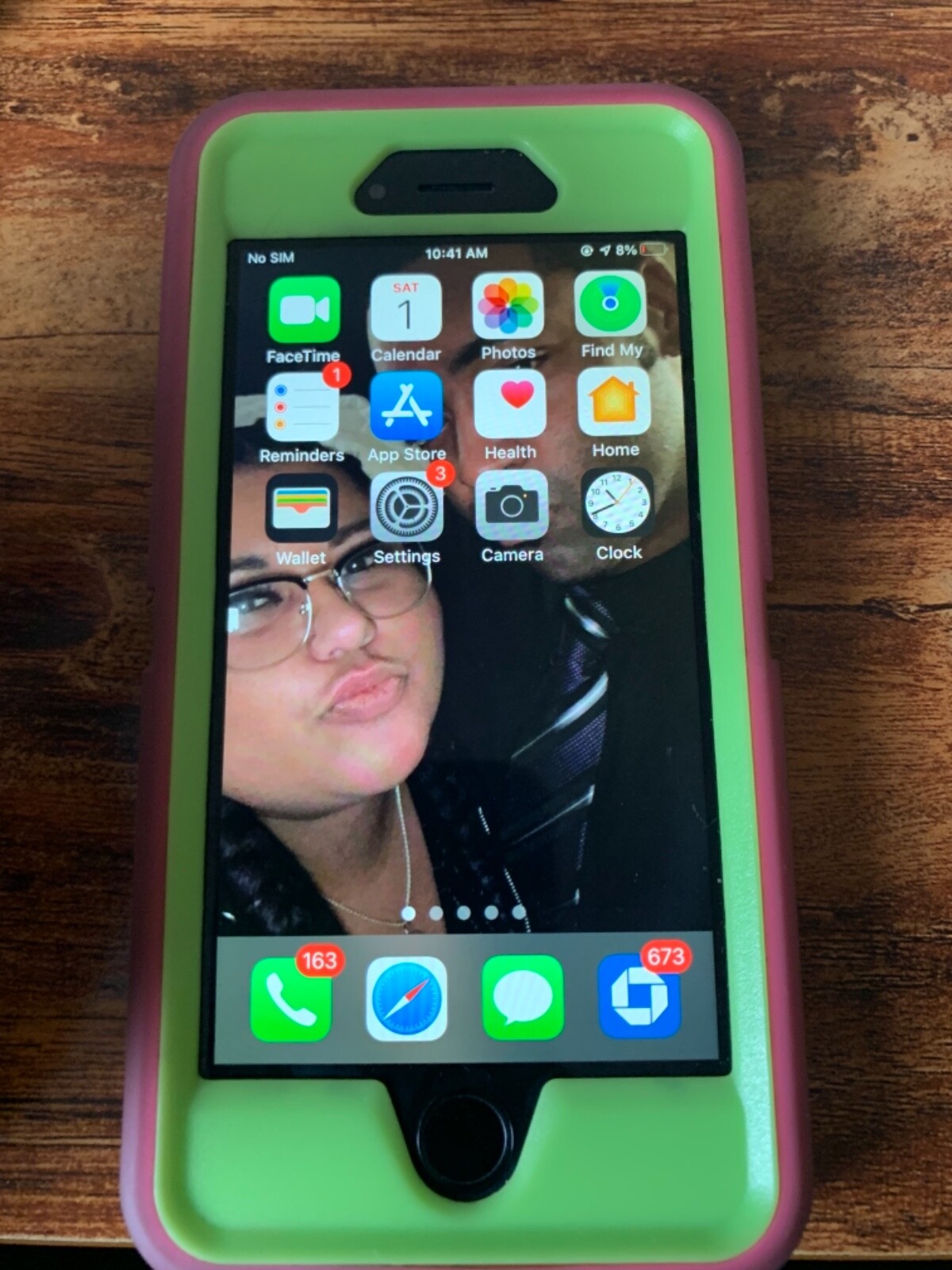 Apple iPhone 6s – 32GB – Rose Gold (Metro) A1688 (CDMA + GSM)