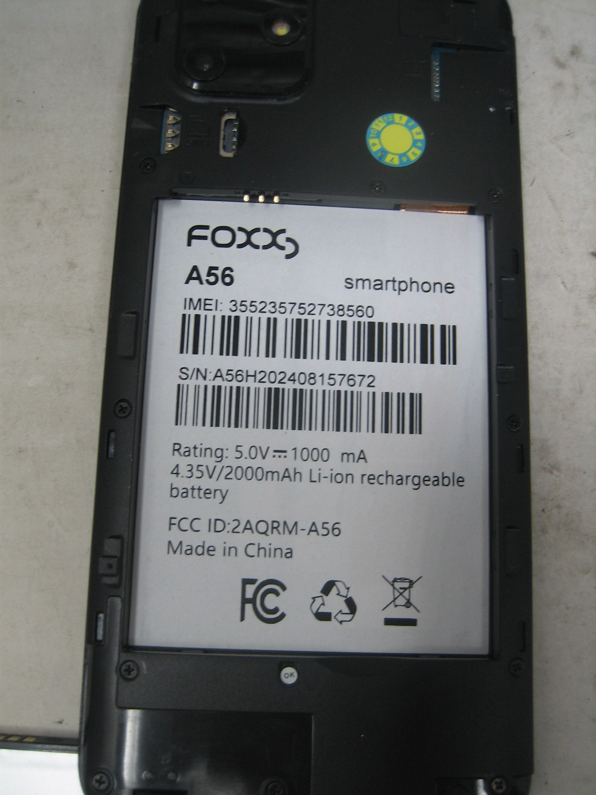 foxx a56 smartphone bad screen for parts only does turn on CELL PHONE