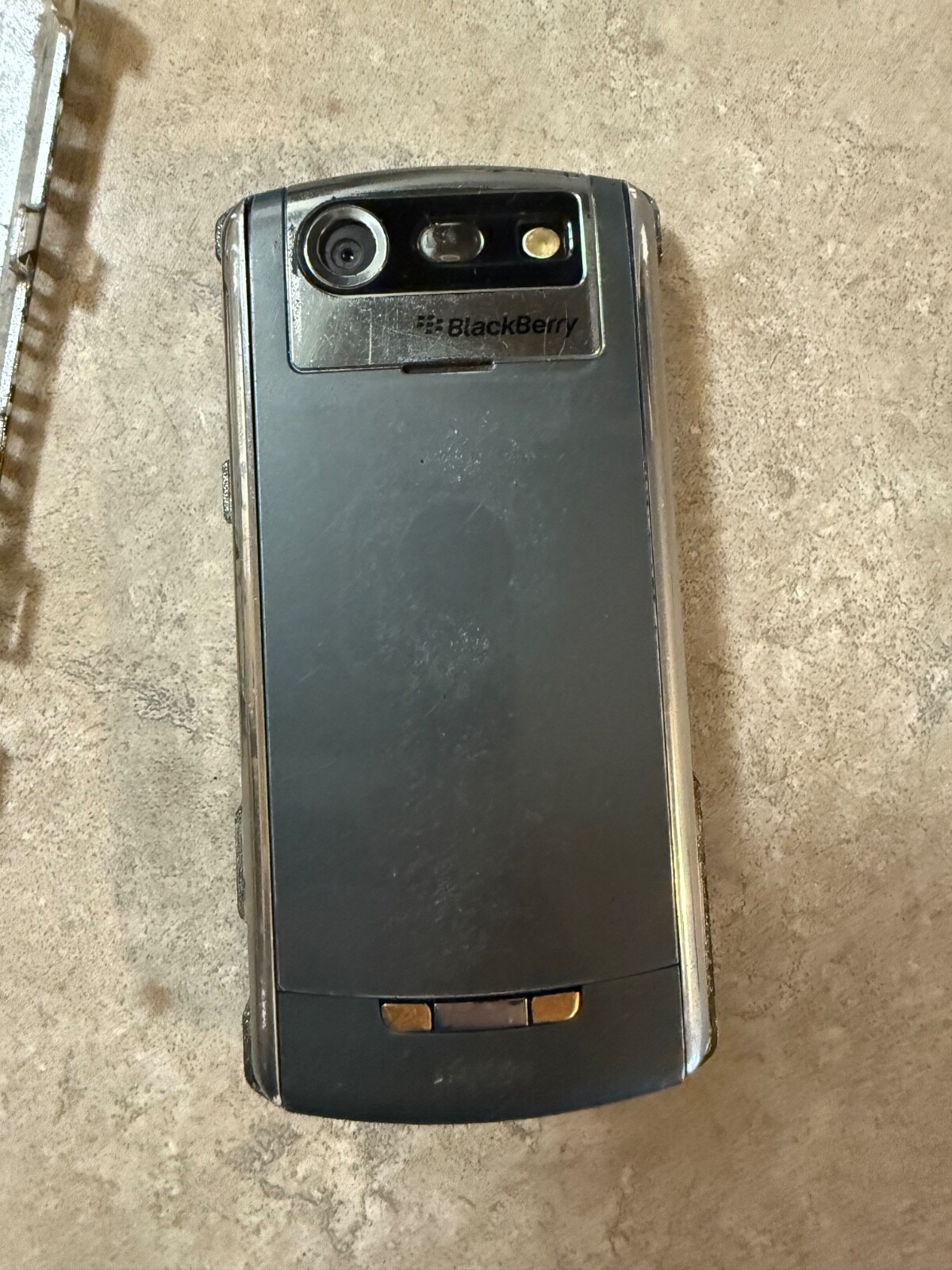 Blackberry Pearl 8110 – 64 MB – Titanium (AT&T)