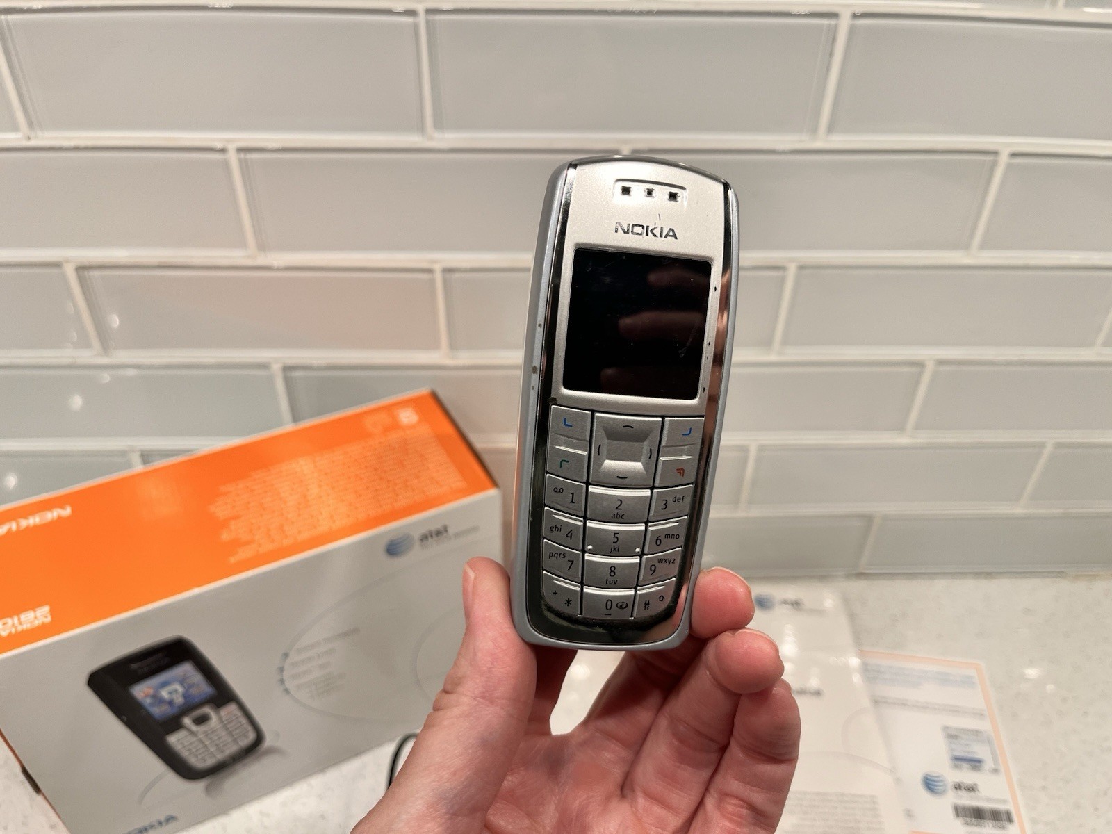 Nokia 2610 SILVER (Cingular) Cel Phone – NOT WORKING FOR PARTS – Vintage