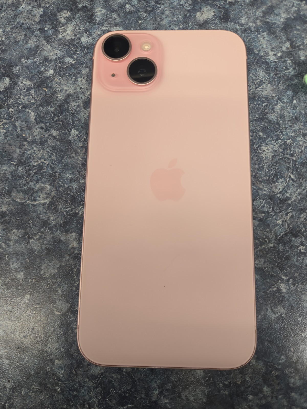 Apple iPhone 15 Plus – 128 GB – Pink