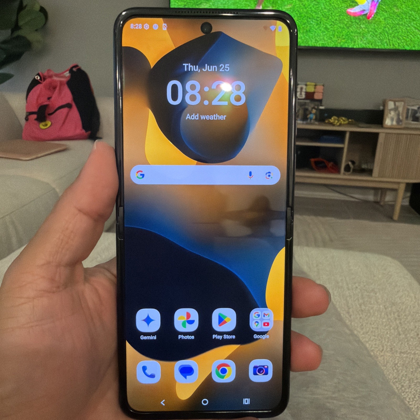 Motorola Moto Razr 2024 (XT2453) – 256GB 5G Koala Gray Unlocked