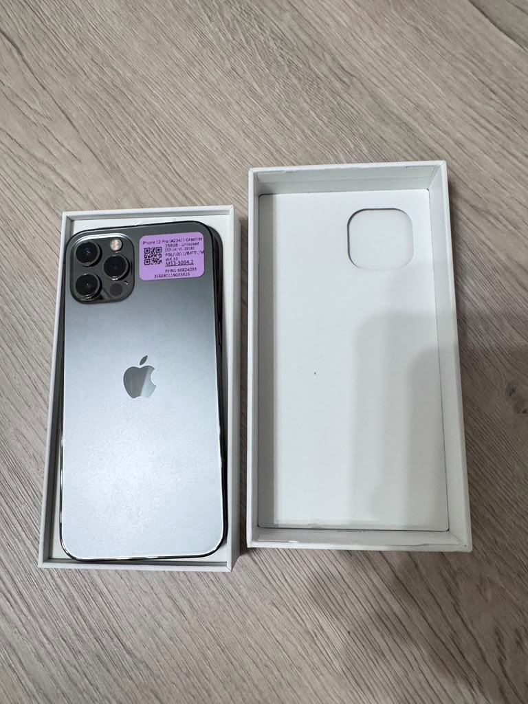 Apple iPhone 12 Pro – 256GB – Graphite