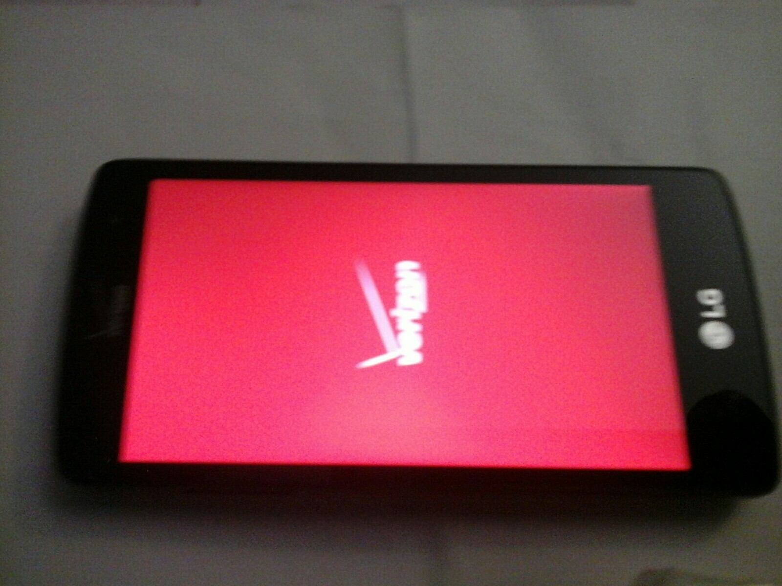LG VW820 Lancet – 8GB -Black (Verizon) Windows Smartphone nice condition proowd