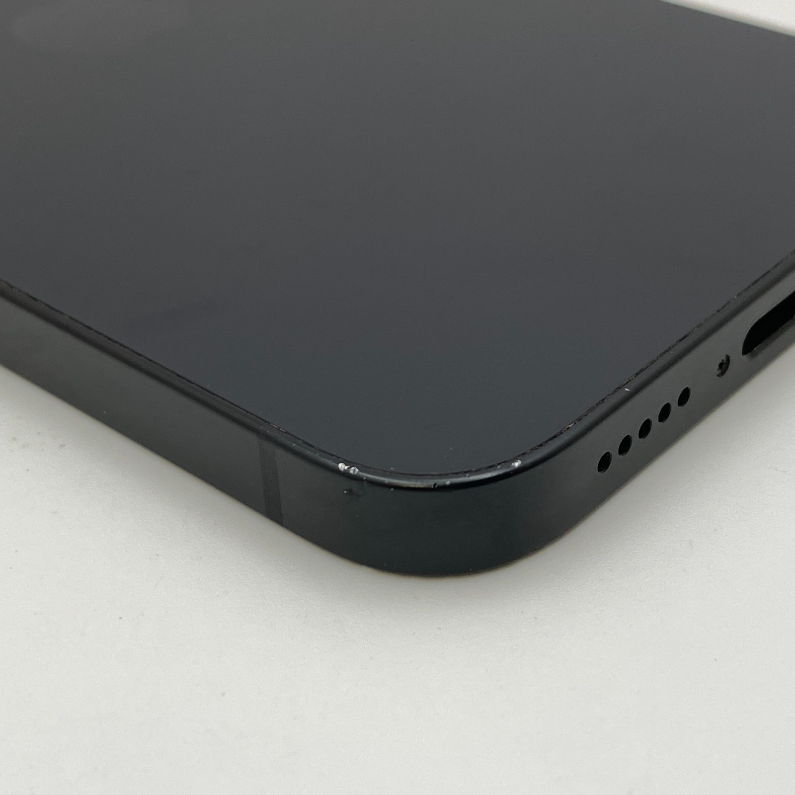 Apple iPhone 16e – 128GB – Black (T-Mobile ONLY) – Fair Condition