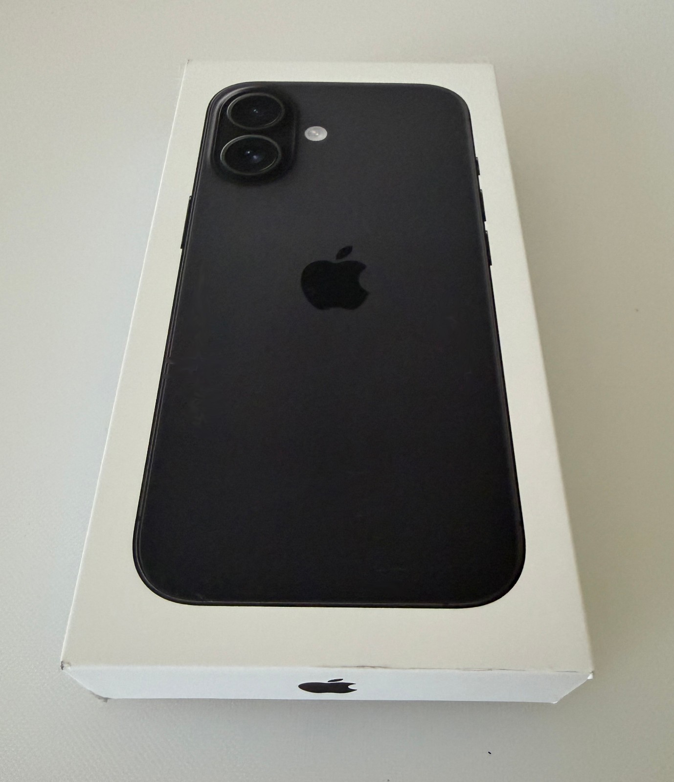 Apple iPhone 17 | 256gb | Black | Verizon | SEALED BRAND NEW