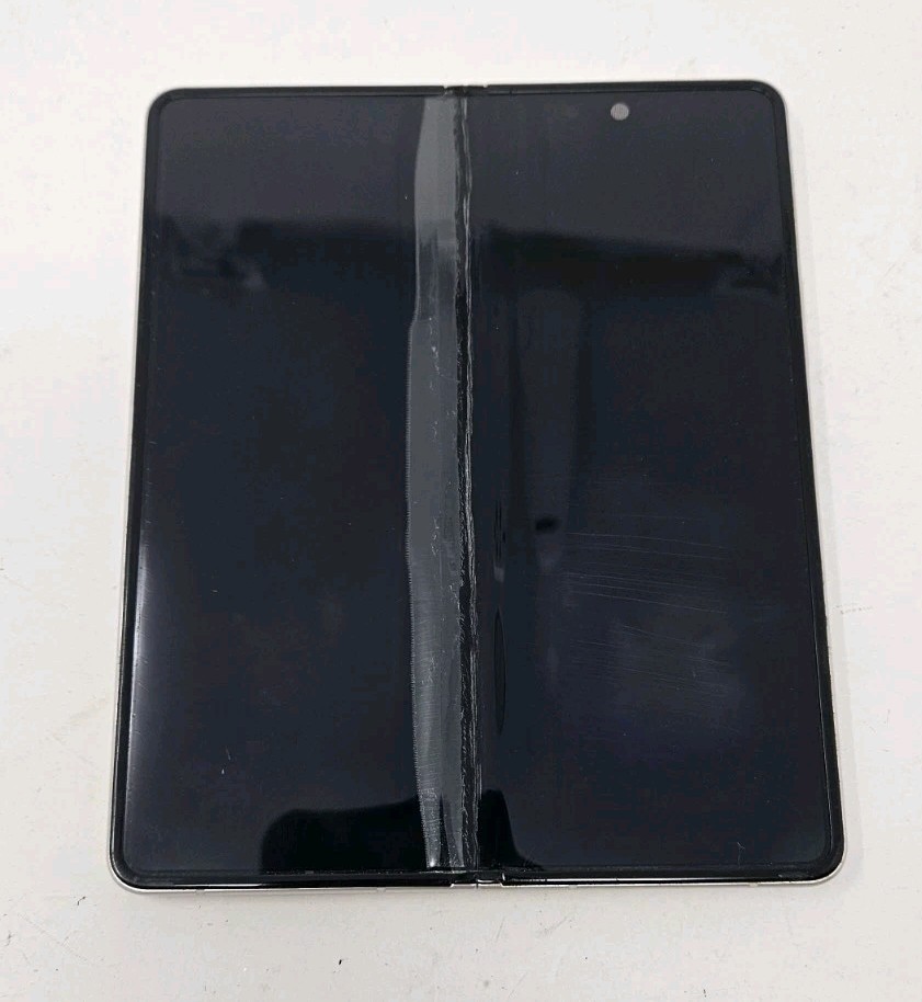 Samsung Galaxy Z Fold 3 5G Silver Internal Screen Not Working PARTS SM-F926U1