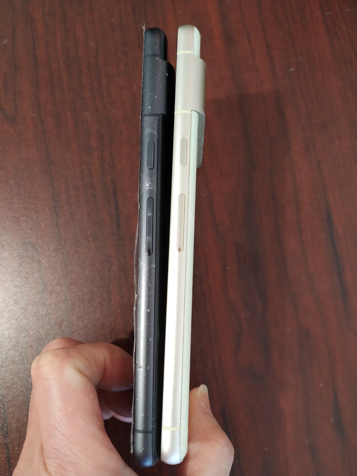 Lot of 2 Google Pixel 7 128GB Yellow /Black For parts