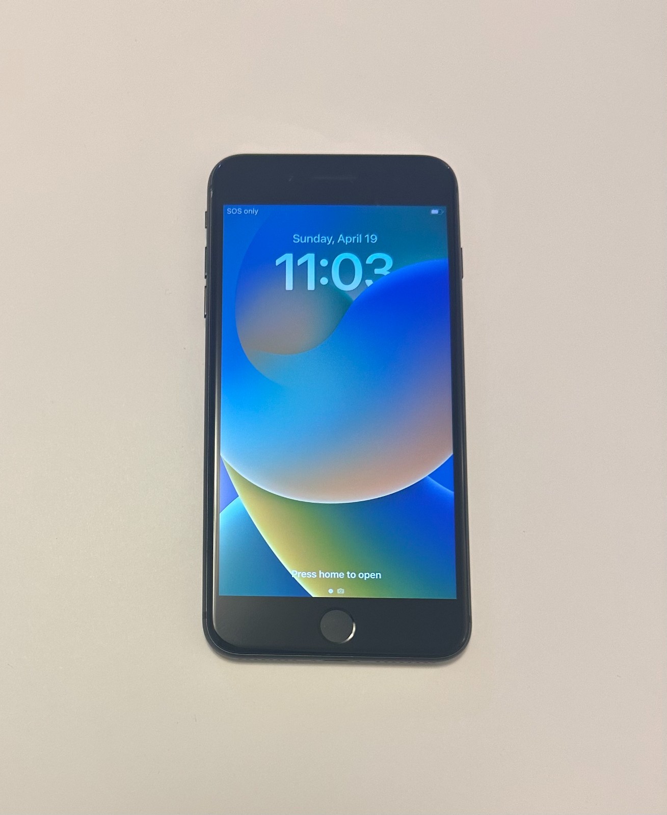 Apple iPhone 8 Plus – 64GB 256GB – All Colors Unlocked