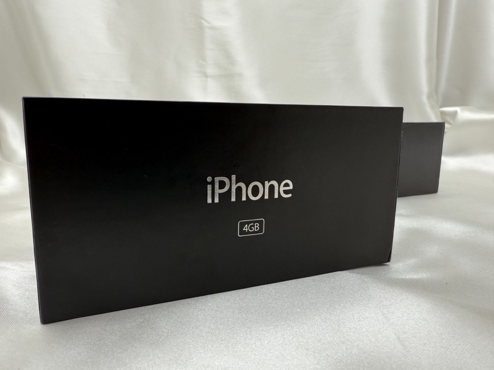 Apple iPhone 1st Generation 2G 4GB AT&T A1203 (GSM) iOS 1.0