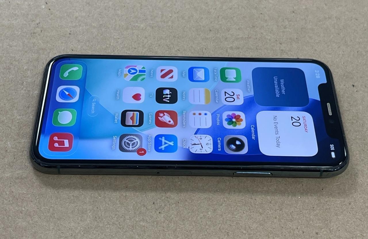 APPLE IPHONE 11 PRO 256GB MIDNIGHT GREEN (AT&T) USED.