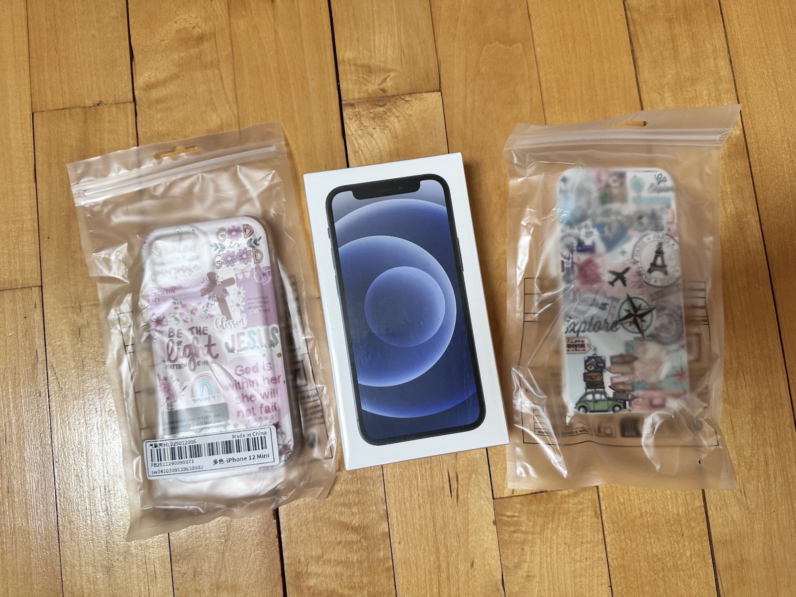 NEW iPhone 12 Mini – BUNDLE!! 3-Months INCLUDED & 2 NEW Cases!! Straight Talk