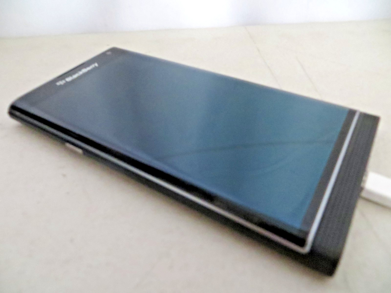 BlackBerry Priv STV100-1 32GB Black Unlocked QWERTY *READ*