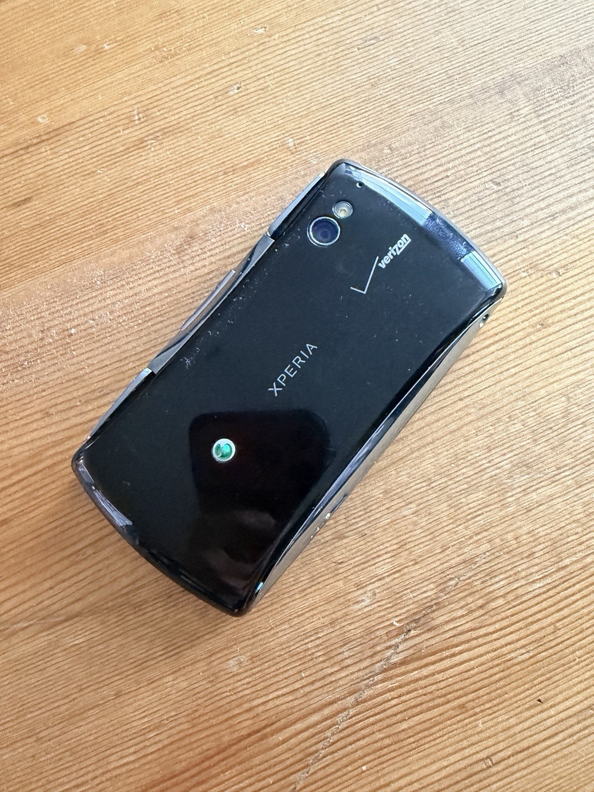 Sony Ericsson Xperia Play Verizon Slider Android 5MP Black/Silver