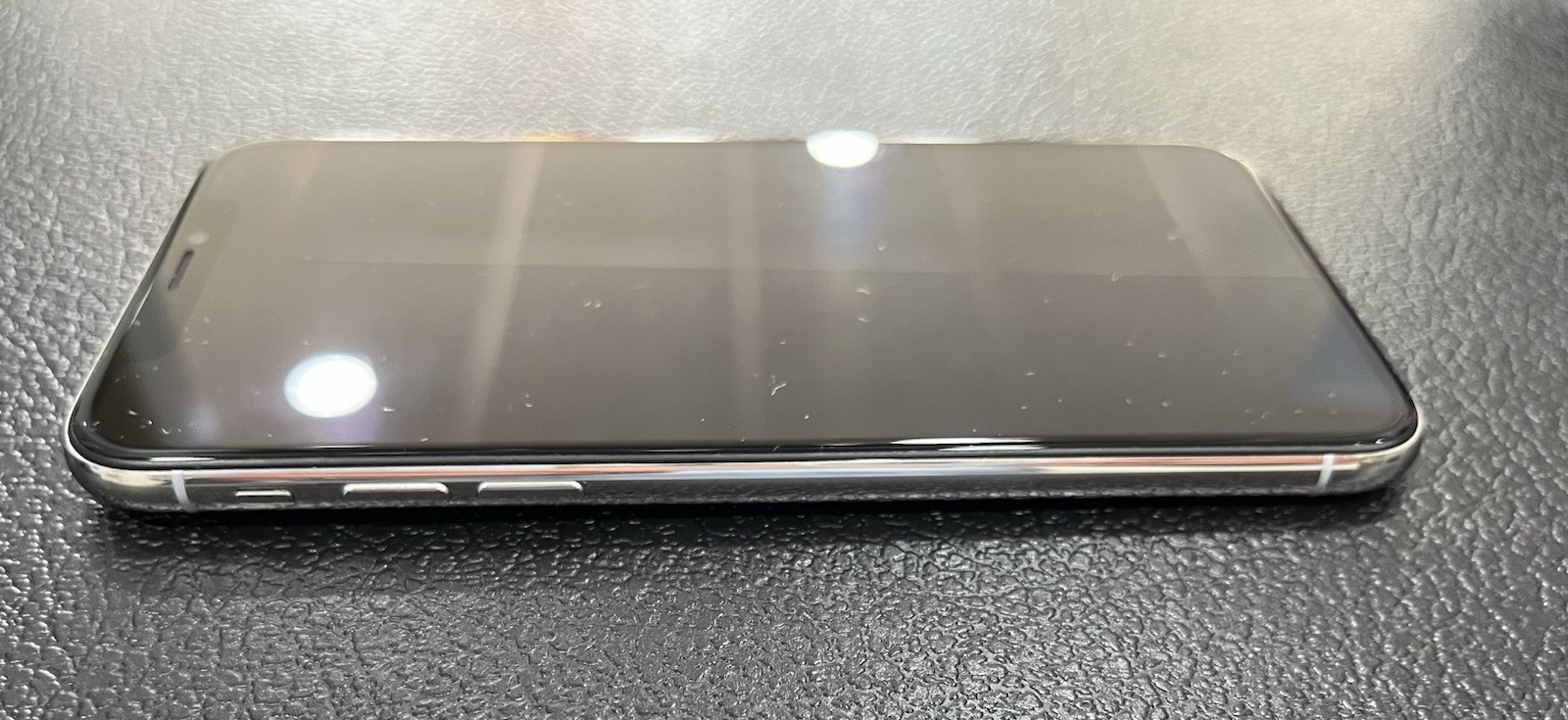 Apple iPhone X – 256 GB – Silver (AT&T) 95% Batt. – Excellent Condition