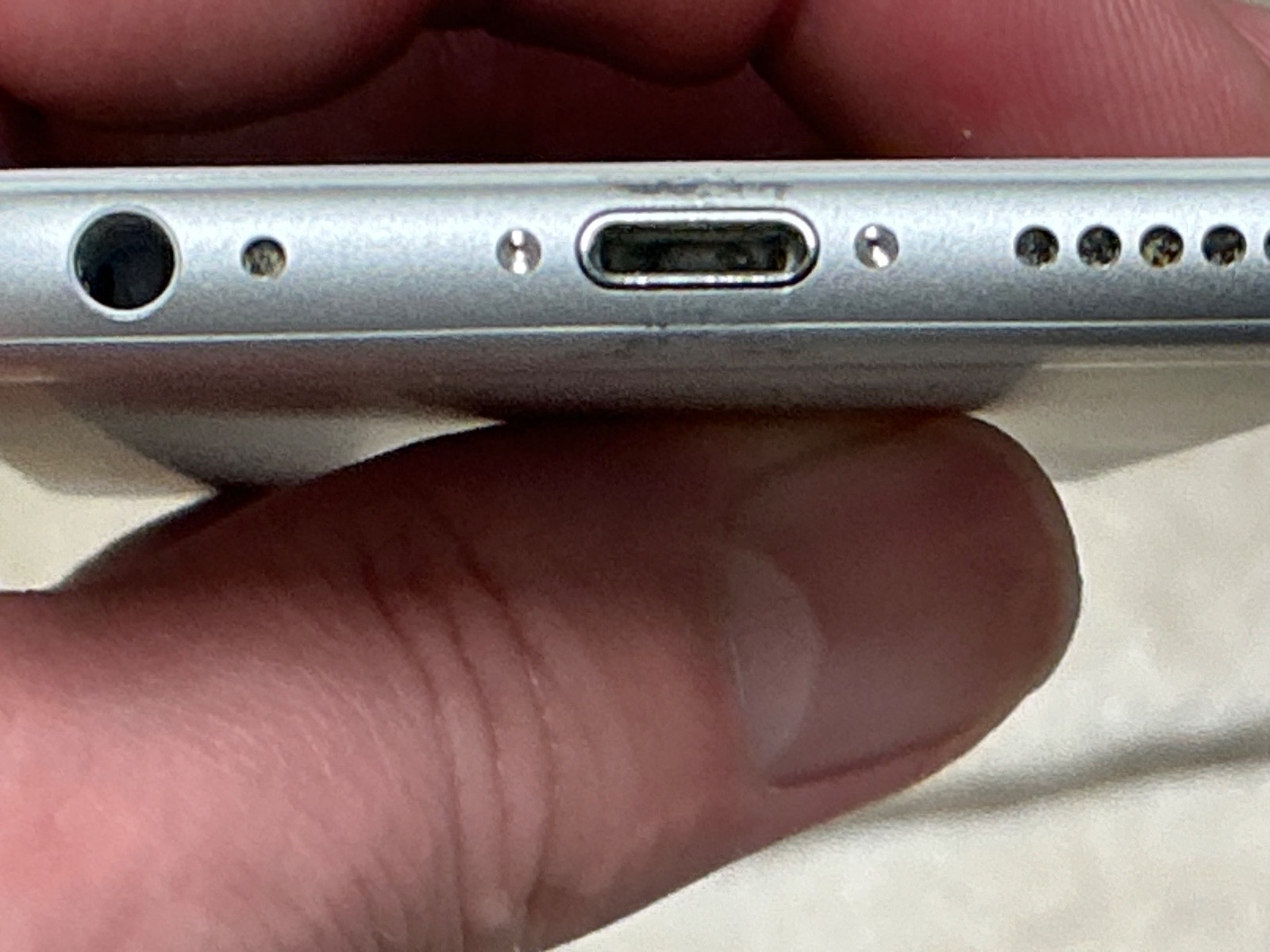 Apple iPhone 6 Silver Verizon Not Turning on Phone for Parts Only