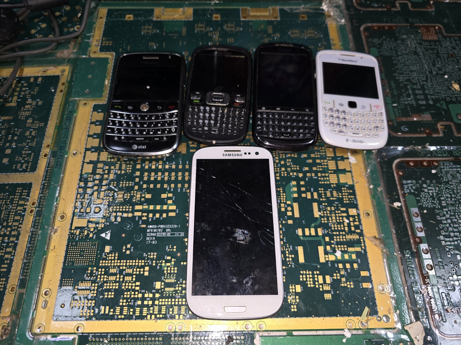 Samsung Exact DEFECTIVE DONOR Cellular Phones with Exact Random Others-PARTS