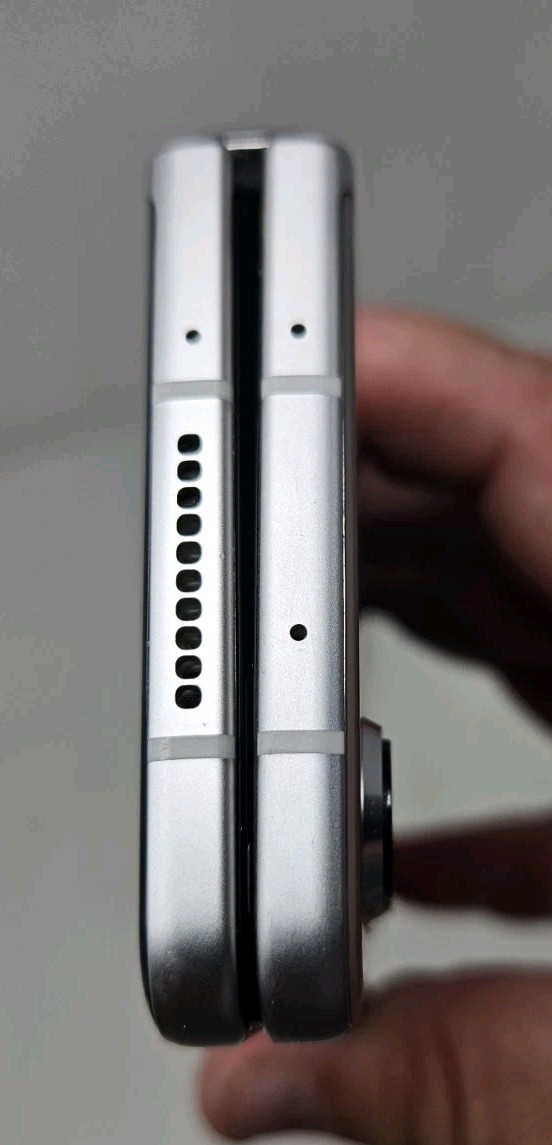 Samsung Galaxy Z Fold 3 5G Silver Internal Screen Not Working PARTS SM-F926U1