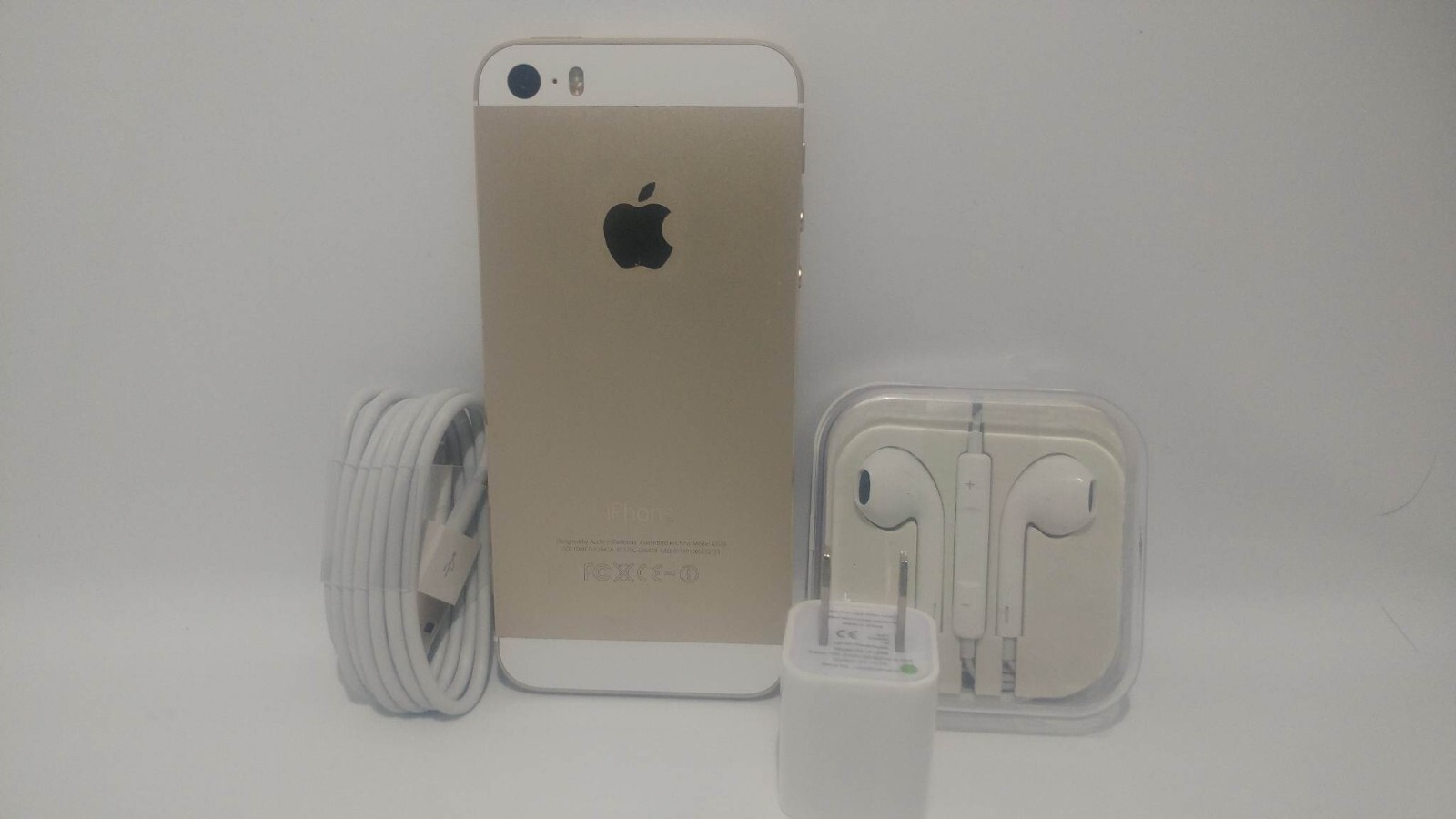 Apple iPhone 5. 16GB, 32GB, 64GB