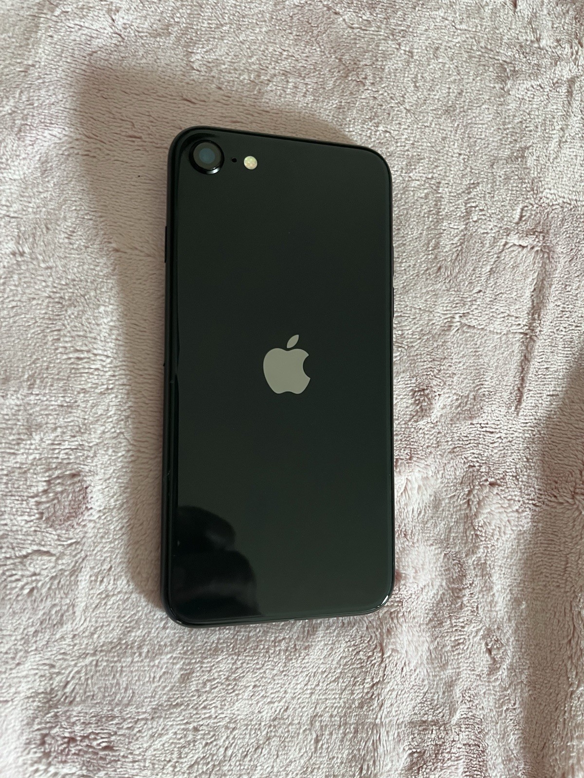 Apple iPhone SE 2nd Gen|64 G| Black (Boost Mobile) Free Shipping