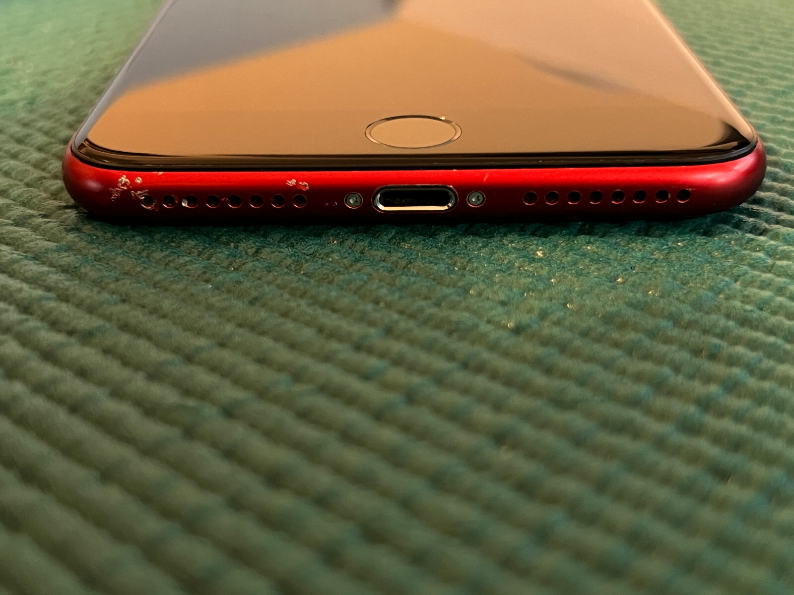 Apple iPhone 8 Plus – 256GB – Red unlocked A1897 (GSM)