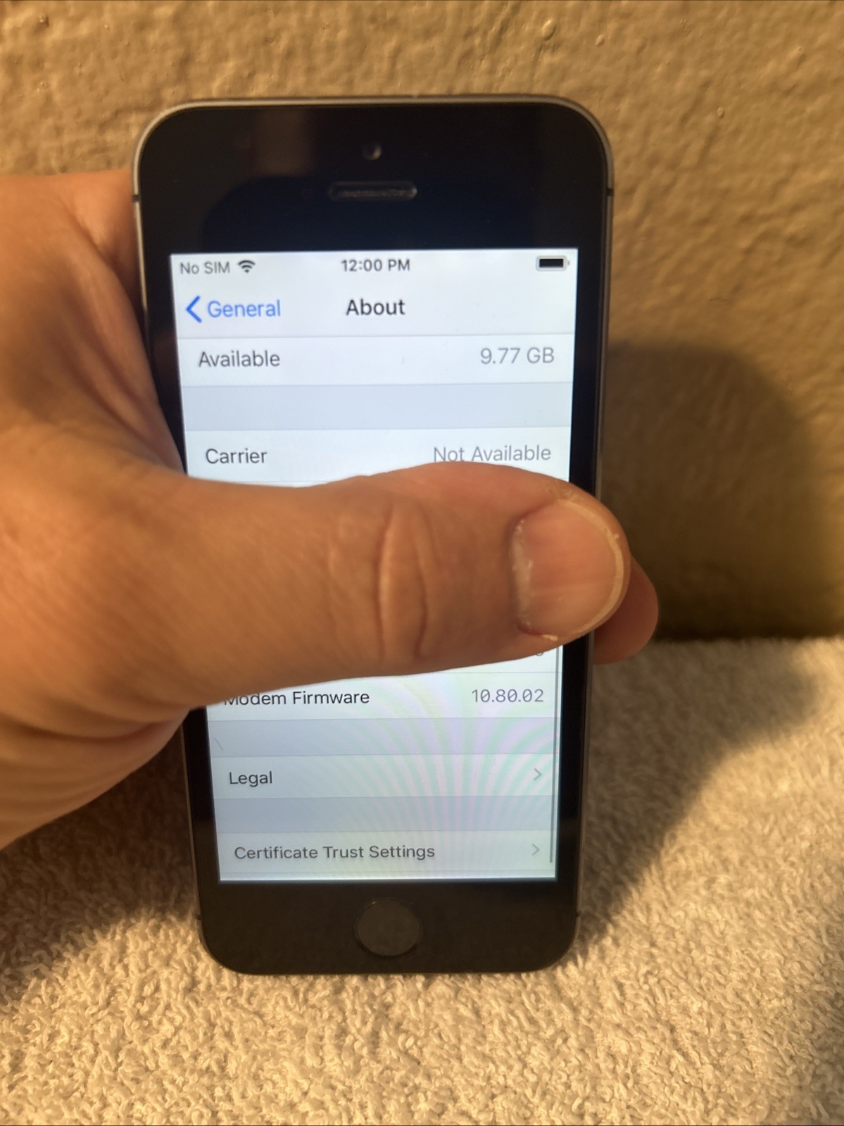 Apple iPhone 5s 16GB Black Space Grey Unlocked With Otter box Used
