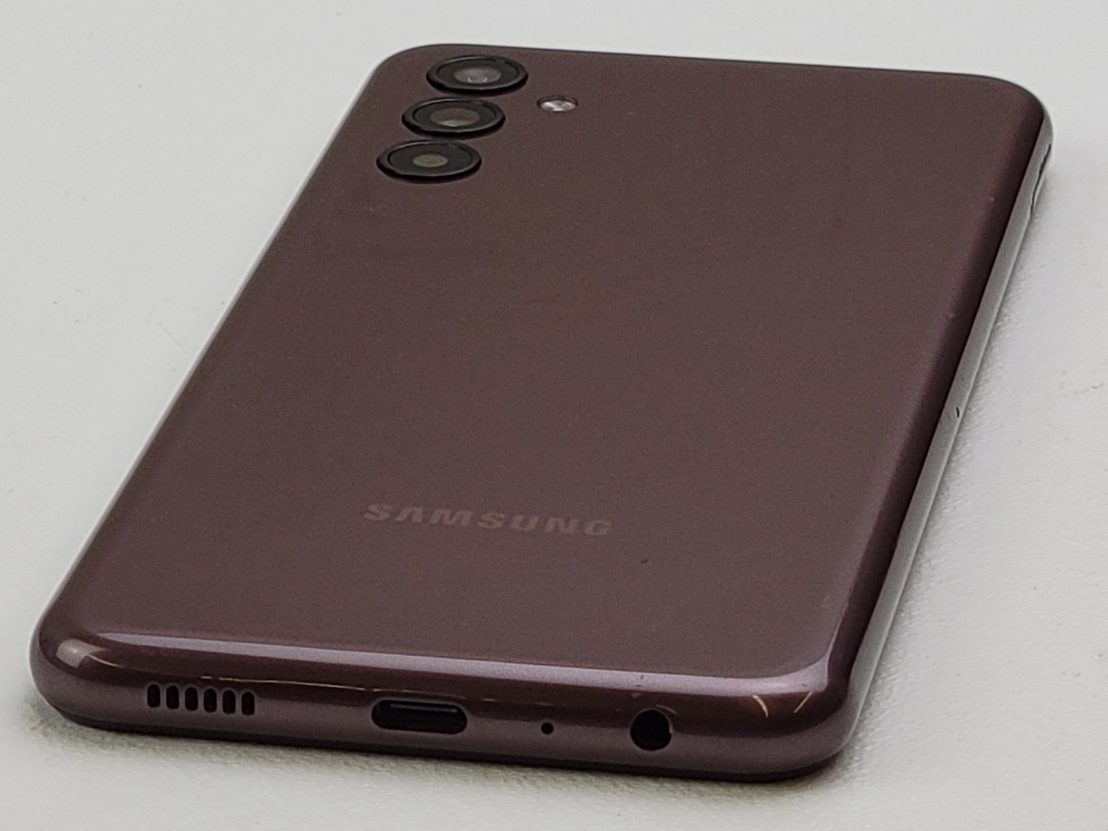Samsung Galaxy M13 (SM-M135FU/DS) 64GB – Brown (GSM Unlocked) Dual SIM – H5253