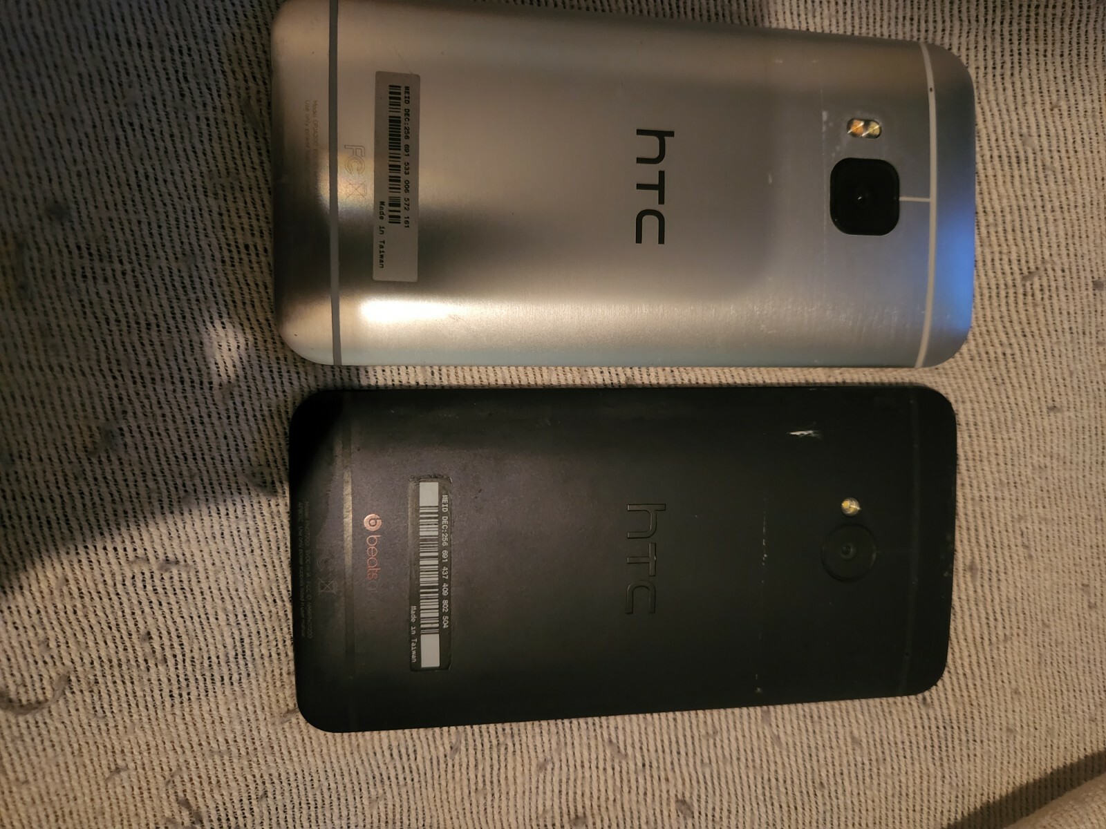 HTC One M9 – 32GB – Gold on Silver (Sprint) Smartphone