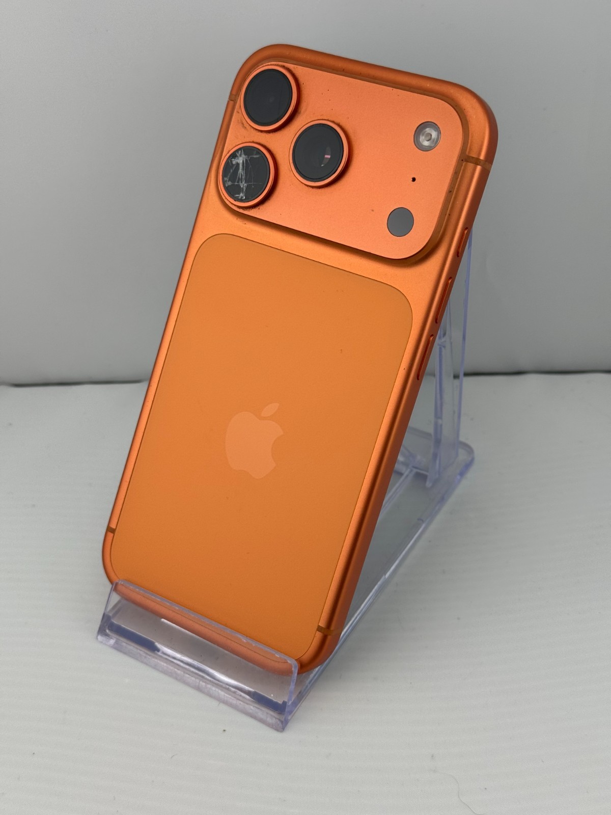 BROKEN Apple iPhone 17 Pro – 256 GB – Cosmic Orange (Unlocked)