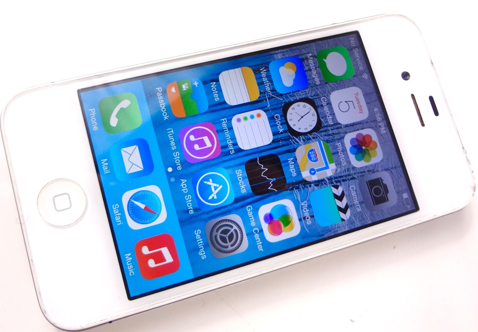 Apple iPhone 4 . A1332 3G GSM (Rare 8GB) A1332 WORK GREAT + COLLECTIBLE VINTAGE
