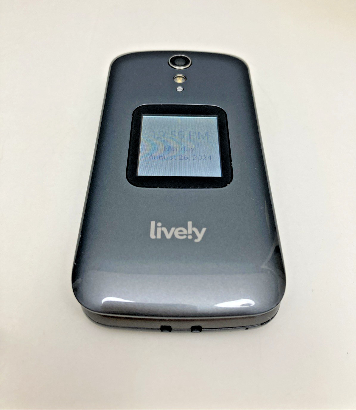 LIVELY Grey Flip 2 Cell Phone for Seniors w/ Charging Doc – Tested Working