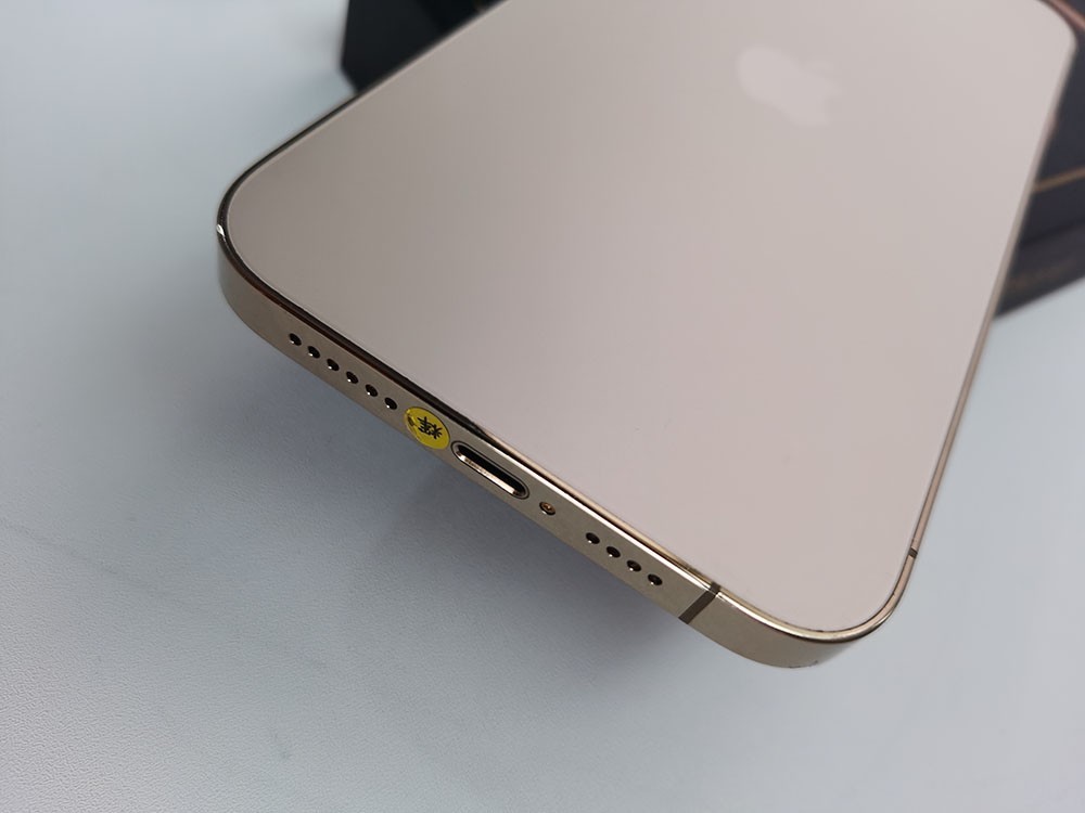 Boxed – iPhone 12 Pro Max 128GB/256GB/512GB (Unlocked) with FACE ID – GOLD