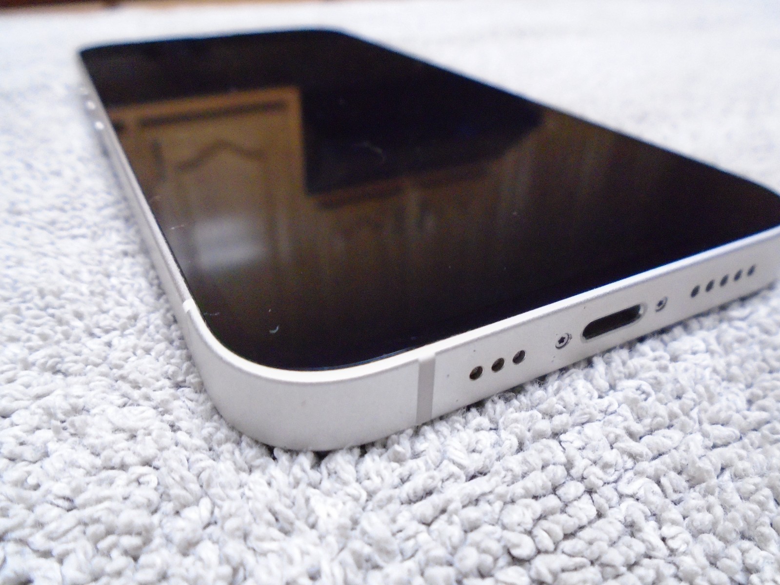 Apple iPhone 14, 128gb, Silver, Carrier Unlocked, Excellent!!
