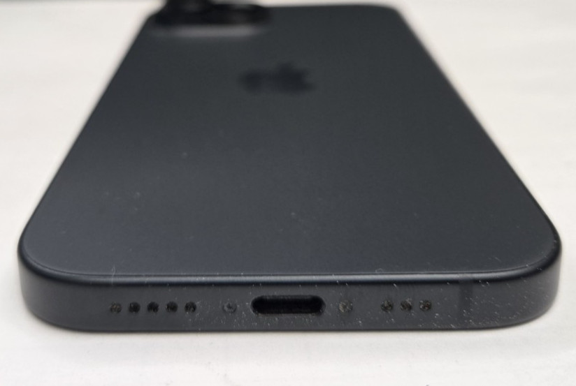 MINT Apple iPhone 15 – 128GB – Black (AT&T) *READ*