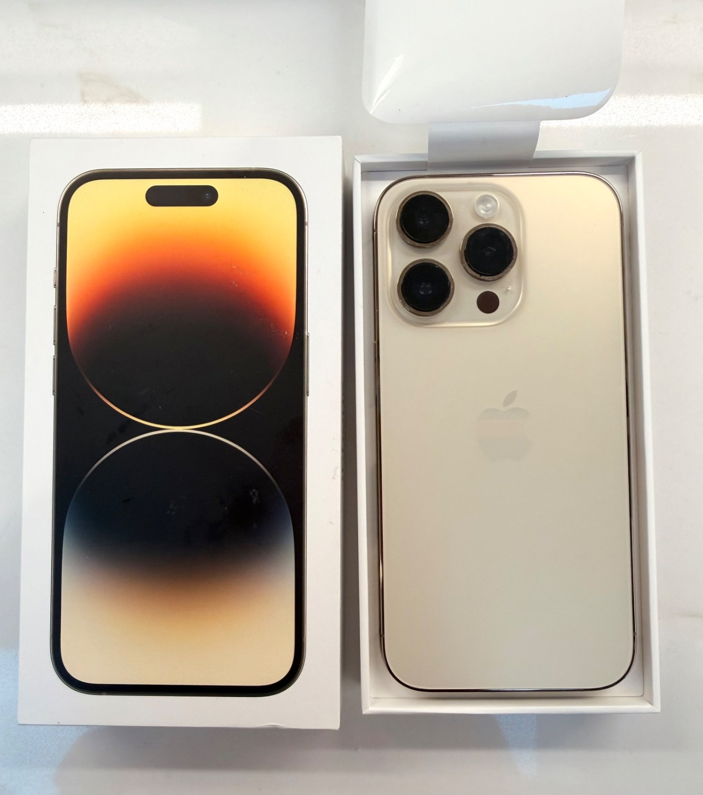 Apple iPhone 14 Pro 256GB Gold Unlocked A2650 | Original Box Excellent
