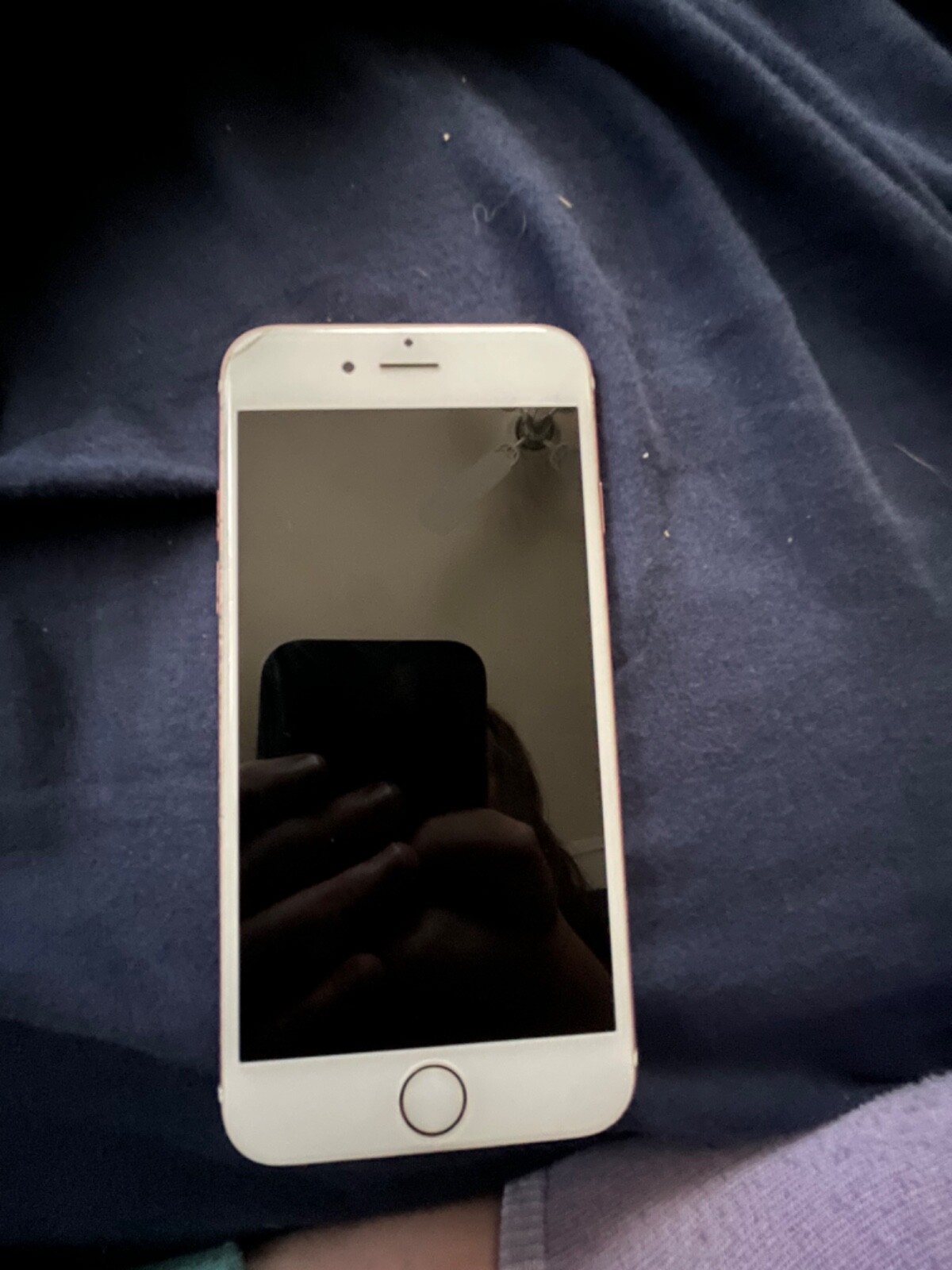 Apple iPhone 6s – 64GB – Gold (AT&T) A1633 (CDMA + GSM)