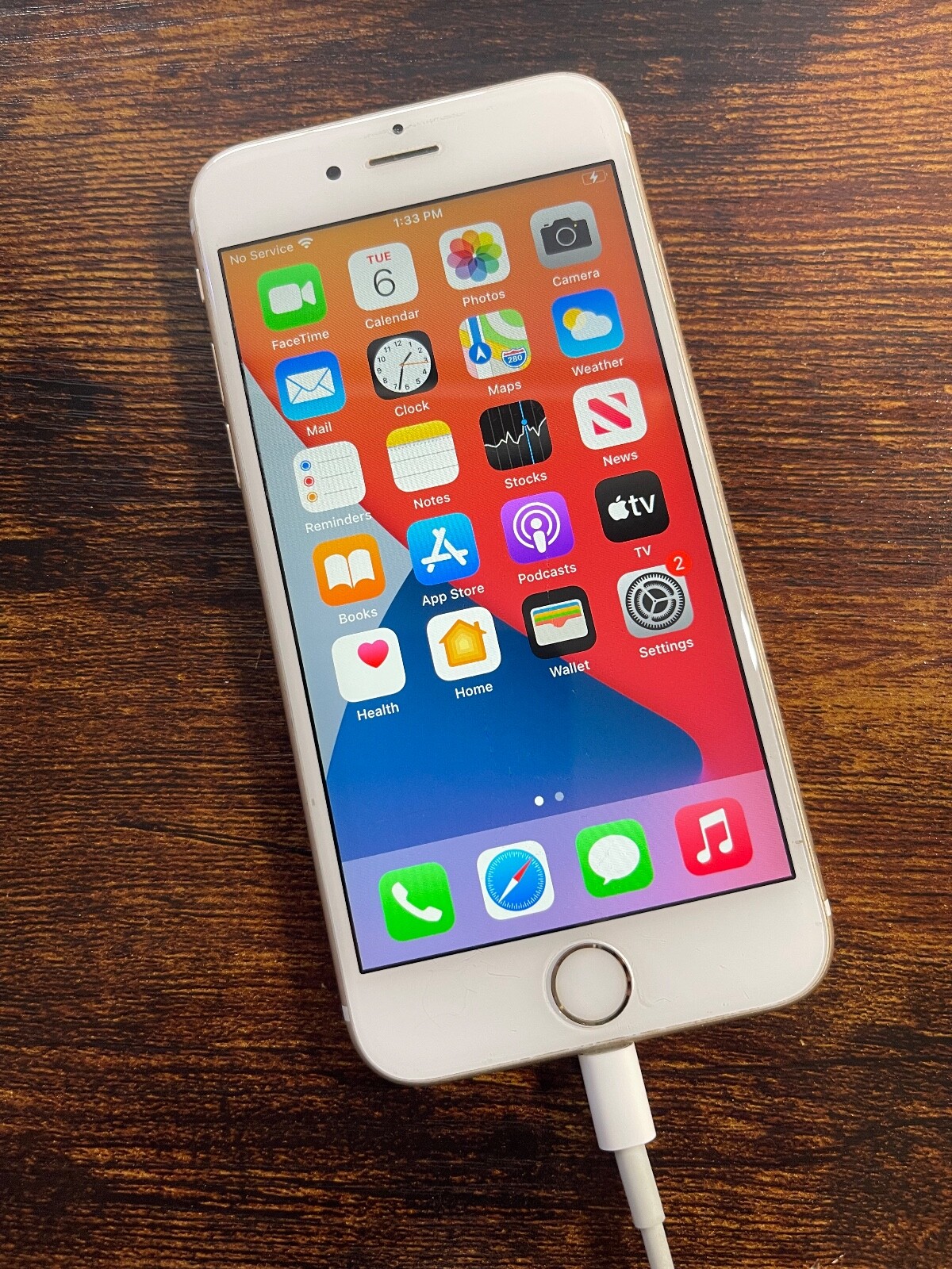 Apple iPhone 6s – 64GB – Gold (Unlocked) A1633 (CDMA + GSM)
