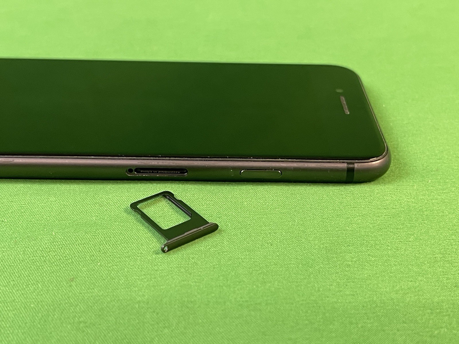 Apple iPhone 8 256GB (AT&T Only) Space Gray A1905 | 85% Battery Health