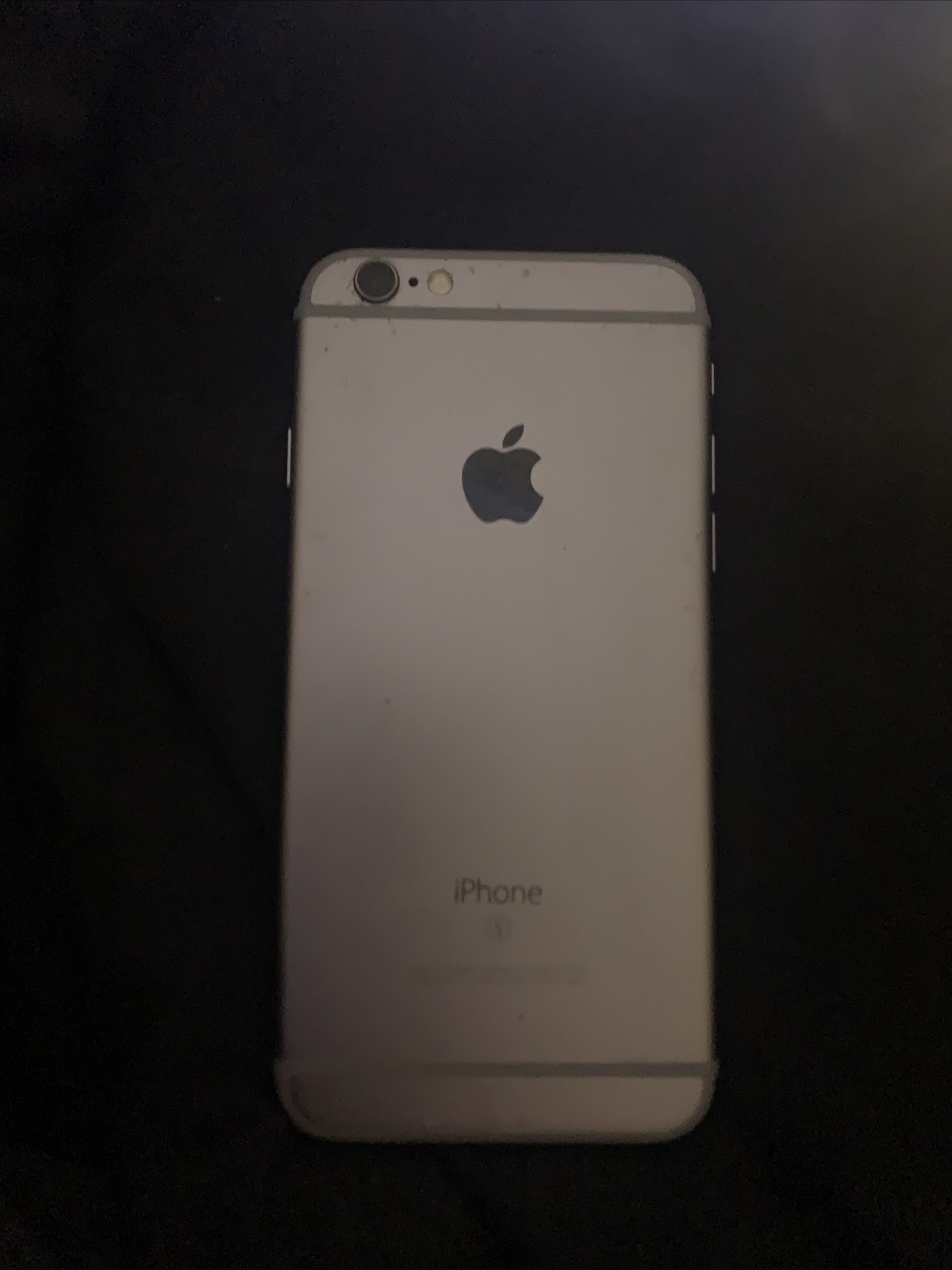 Apple iPhone 6s – 16GB – Space Gray (Cricket) A1633 (CDMA + GSM)