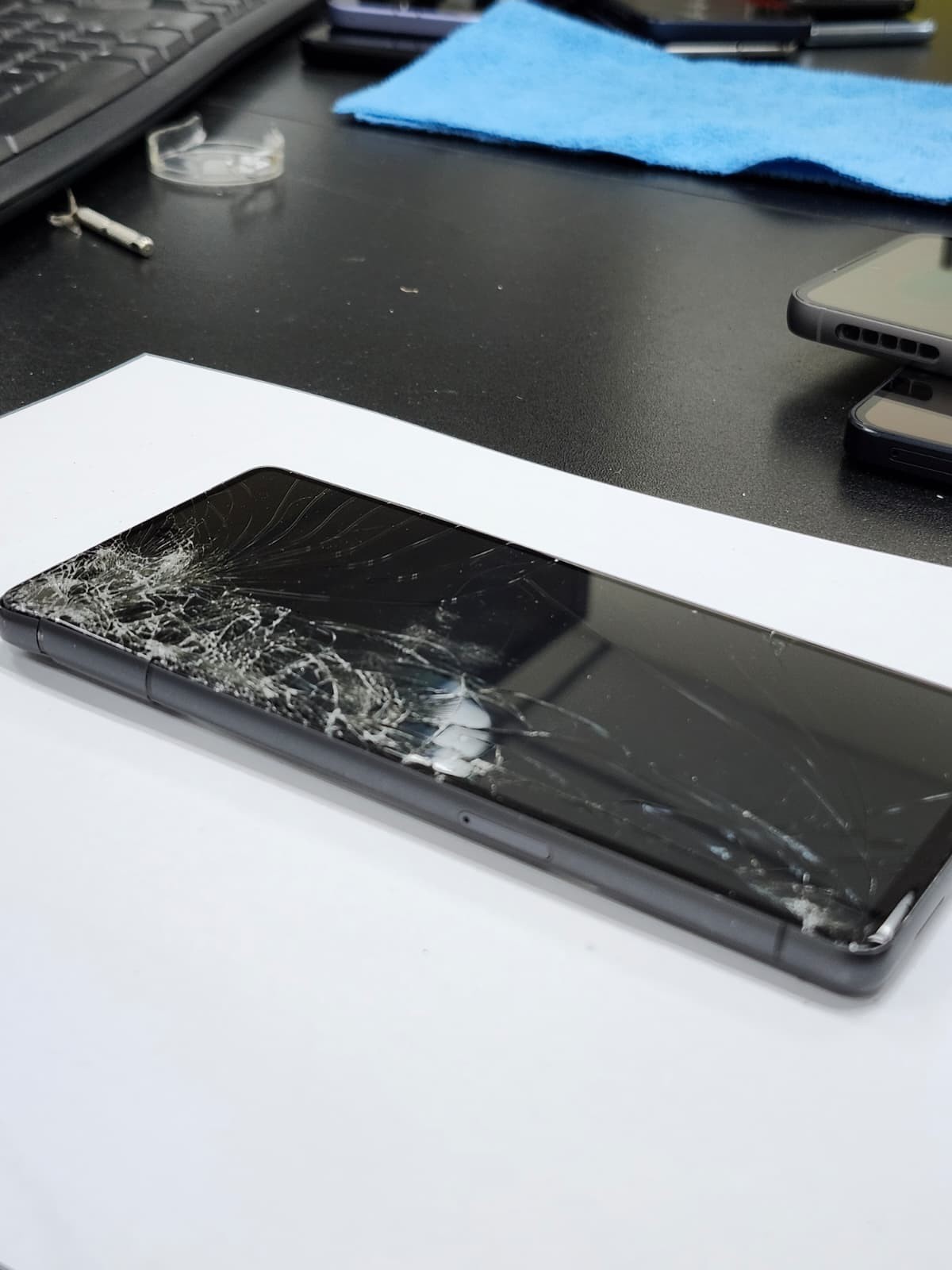DEFECTIVE – Google Pixel 7 – 128GB – Obsidian – Unlocked – GVU6C – 12948