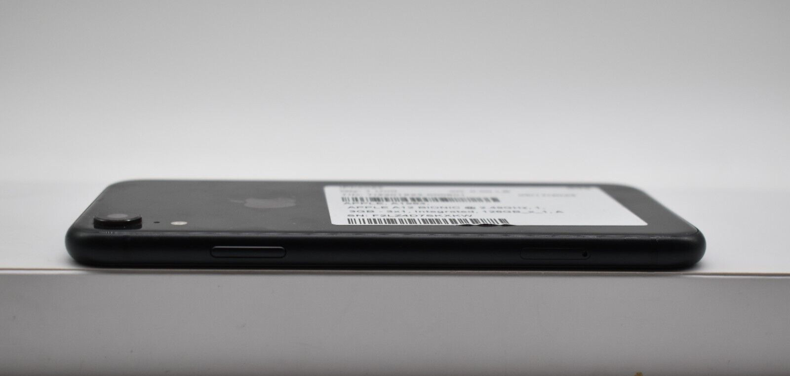 6.1″ Apple iPhone XR A1984 Sprint Black 64GB SSD IOS – Very Good – 100% Battery