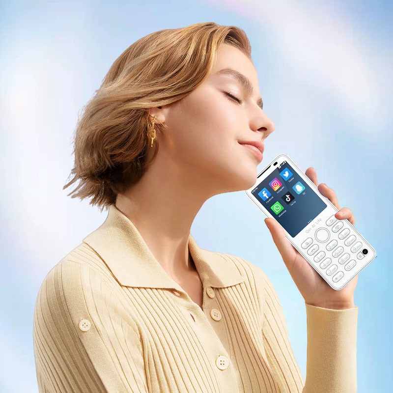 MINI QIN F21 PRO 4G LTE Android 11 Smartphone Slim Keyboard Fashion Slim Mobile