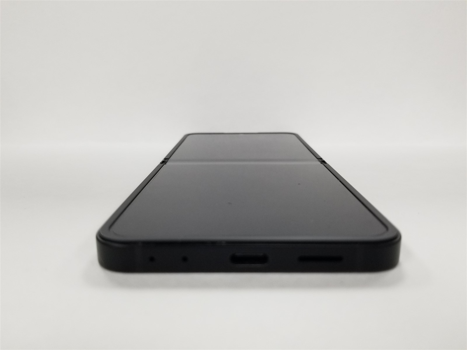 Samsung Galaxy Z Flip7 FE 256GB Black SM-F761U (Xfinity) Fully Functional DV8167