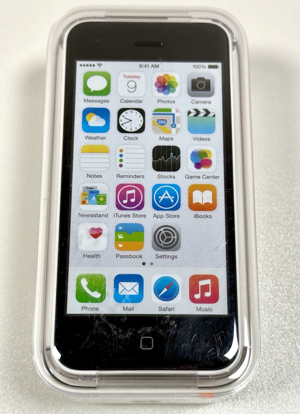 Apple iPhone 5c – 8GB – White – A1532 – iOS 8 – Unlocked – RARE – NEW Sealed