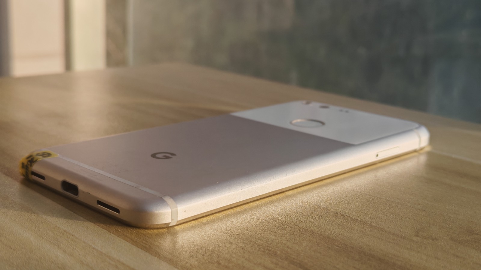 Google Pixel 1st Gen 2016 Unlocked – 32 GB/128 GB – Random Color Good Condition