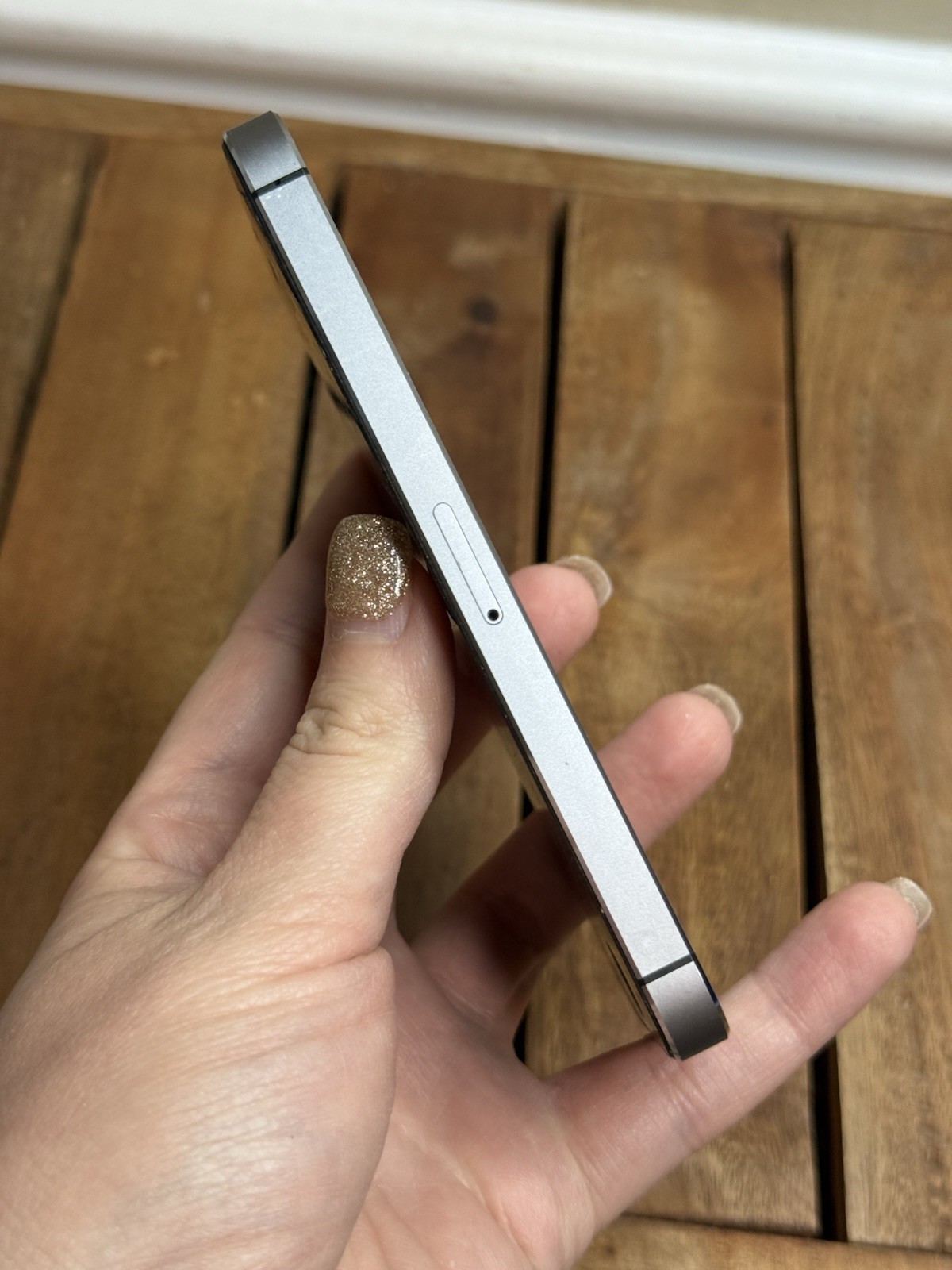 Apple iPhone 5s (A1533) Grey Smartphone – Cracked Screen Not Working Parts