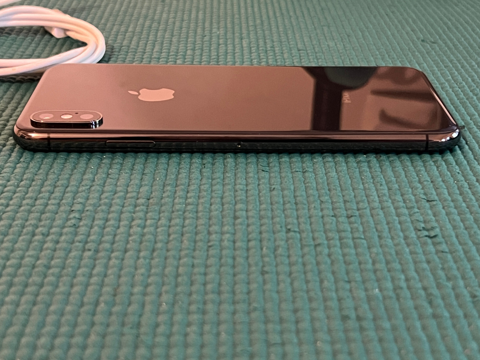 Apple iPhone XS Max – 256GB – Space Gray (Unlocked) A1921 (CDMA + GSM)