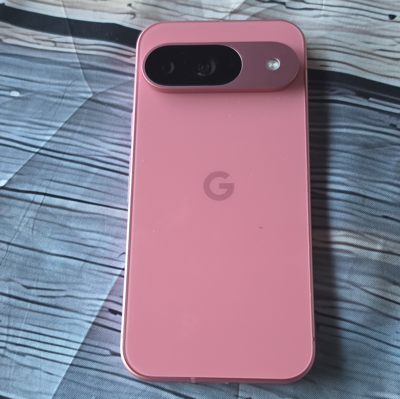 Google Pixel 9 128GB Pink Android 14 Verizon Locked Bar Smartphone