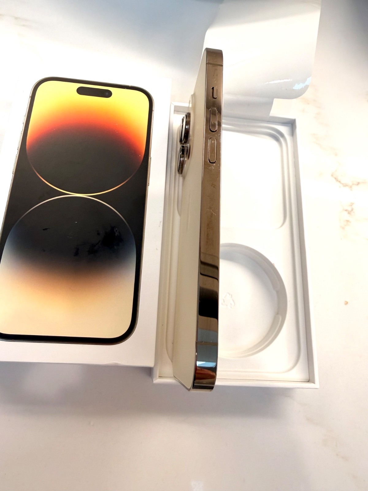 Apple iPhone 14 Pro 256GB Gold Unlocked A2650 | Original Box Excellent