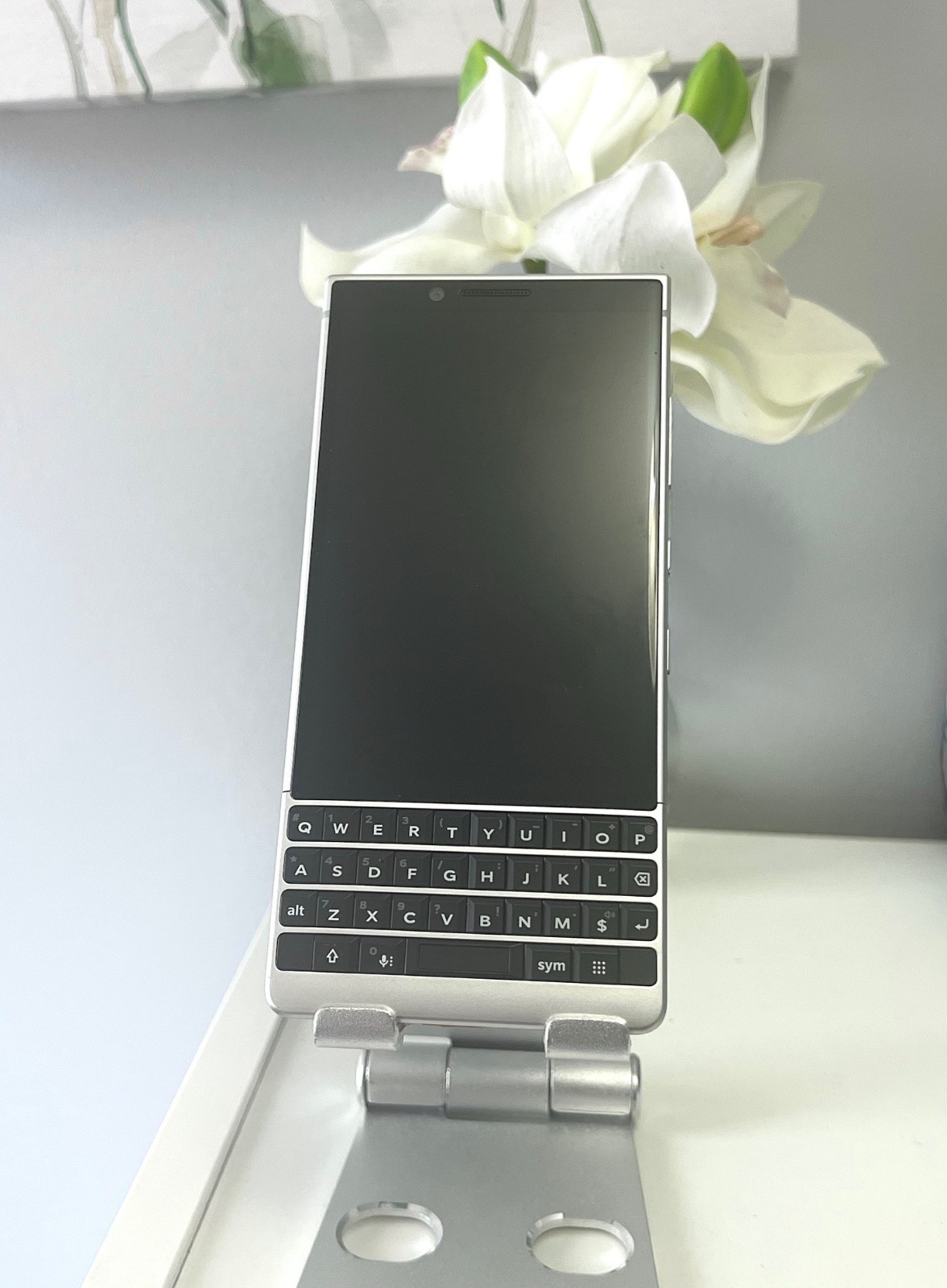 New Open Box BlackBerry Key2 ~Sliver (Unlocked)+ ON SALE !